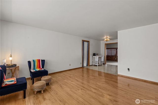 16022 126th Avenue SE, Renton, WA 98058