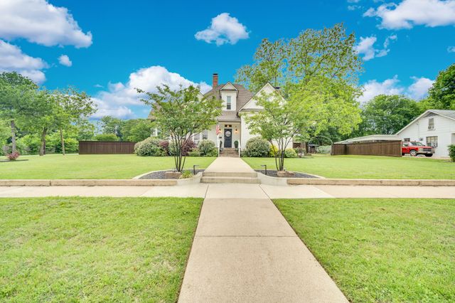603 Highland Avenue, Waxahachie, TX 75165