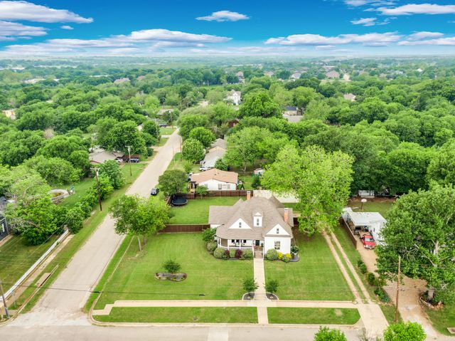 603 Highland Avenue, Waxahachie, TX 75165