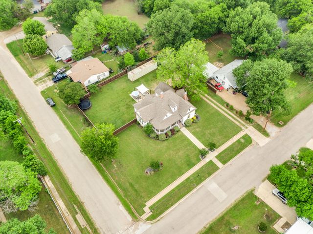 603 Highland Avenue, Waxahachie, TX 75165