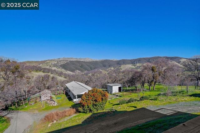1635 Lower Trail Rd, Clayton, CA 94517