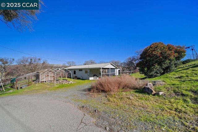 1635 Lower Trail Rd, Clayton, CA 94517