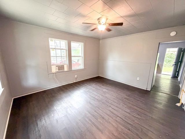 38 Flock Avenue, Mobile, AL 36610