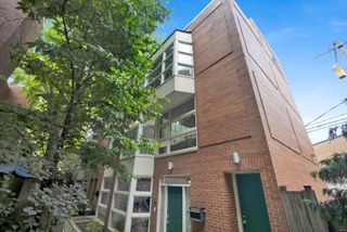 1967 N MAUD Avenue A, Chicago, IL 60614