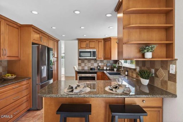 1297 Halifax Court, Ventura, CA 93004