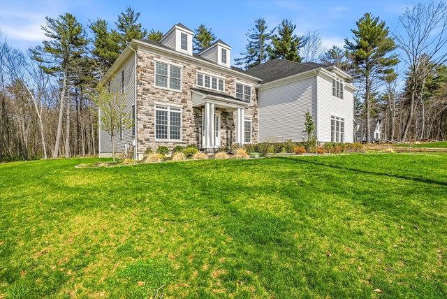 60 Chamberlain Street, Hopkinton, MA 01748