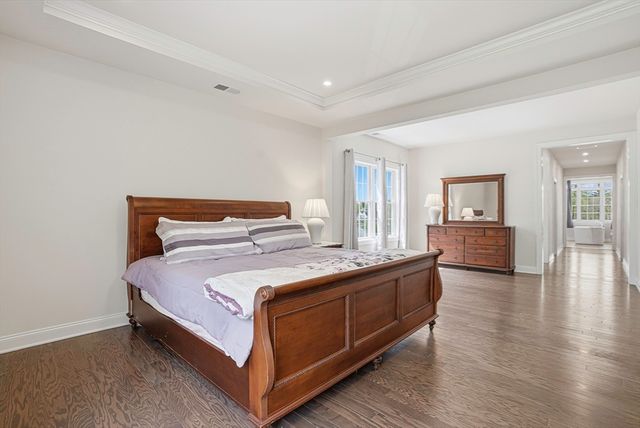 60 Chamberlain Street, Hopkinton, MA 01748