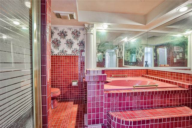 3944 Calle Mirador, Las Vegas, NV 89103