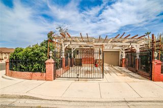 3944 Calle Mirador, Las Vegas, NV 89103