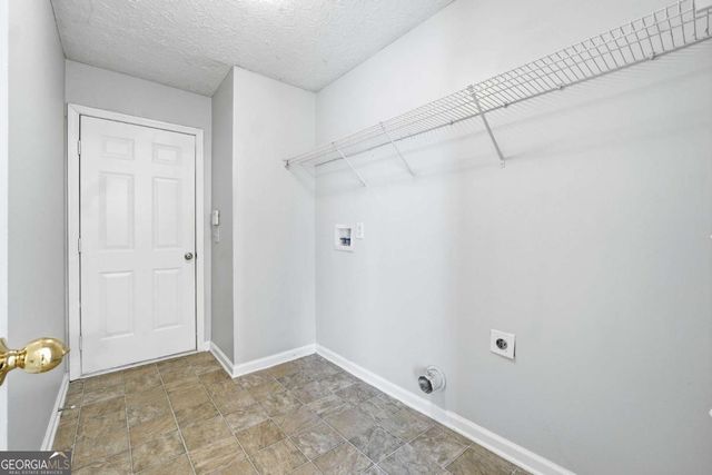 667 Leaflet Ives Trl, Lawrenceville, GA 30045