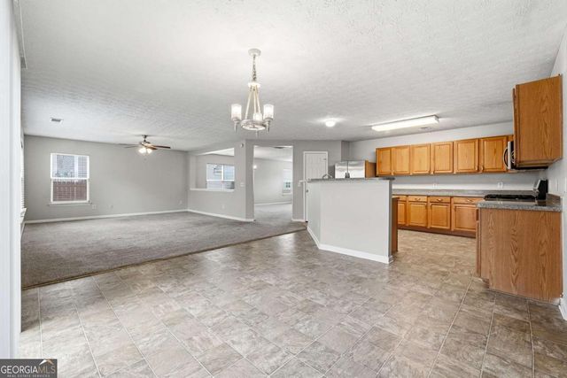 667 Leaflet Ives Trl, Lawrenceville, GA 30045