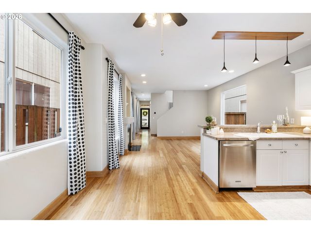 2625 N WILLIS Blvd, Portland, OR 97217