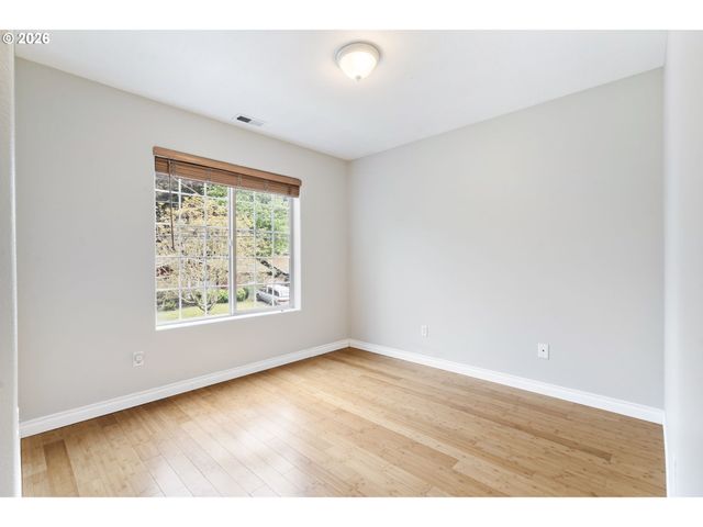 2625 N WILLIS Blvd, Portland, OR 97217
