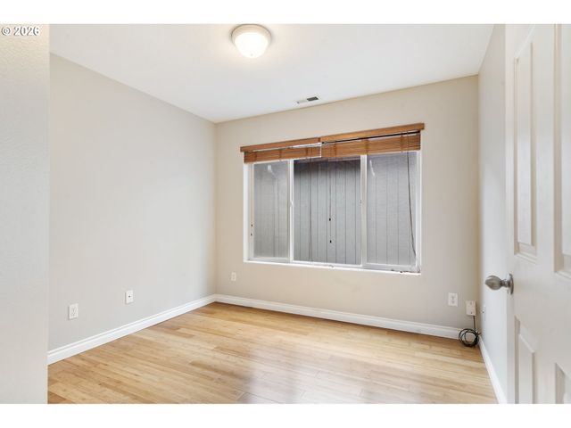 2625 N WILLIS Blvd, Portland, OR 97217