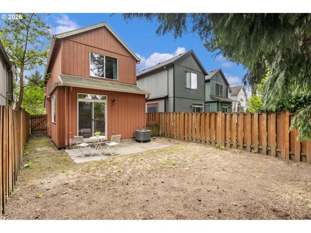 2625 N WILLIS Blvd, Portland, OR 97217