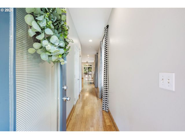 2625 N WILLIS Blvd, Portland, OR 97217