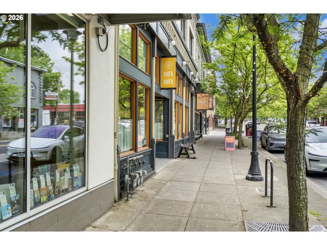2625 N WILLIS Blvd, Portland, OR 97217