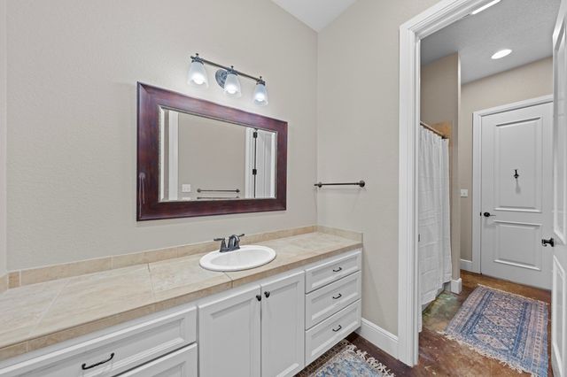 151 Kerr Canyon Pass, Kerrville, TX 78028