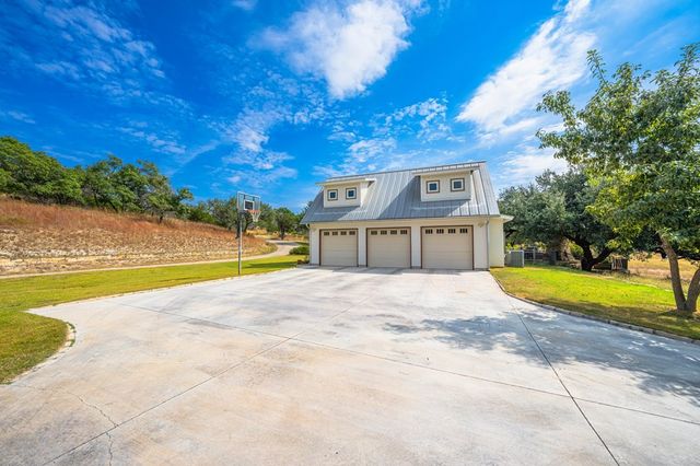 151 Kerr Canyon Pass, Kerrville, TX 78028