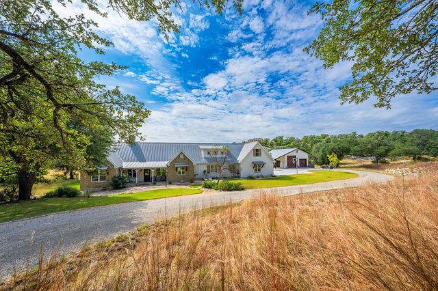 151 Kerr Canyon Pass, Kerrville, TX 78028