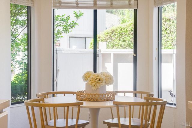 46 Dockside Cir, San Rafael, CA 94903