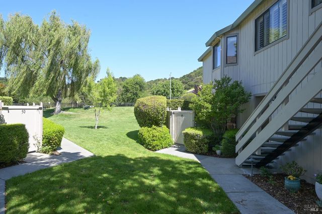 46 Dockside Cir, San Rafael, CA 94903