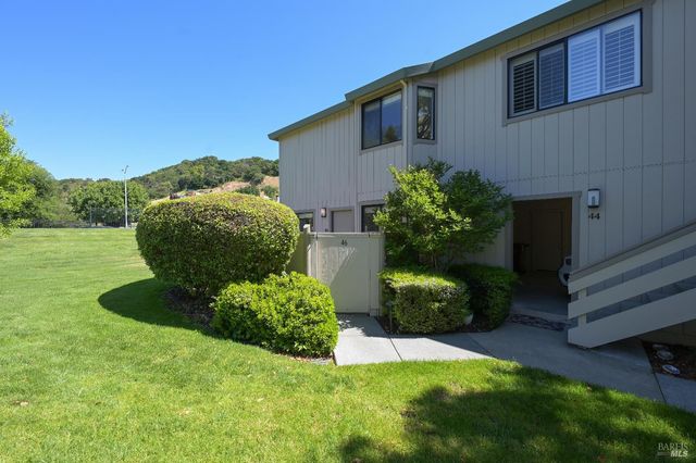 46 Dockside Cir, San Rafael, CA 94903