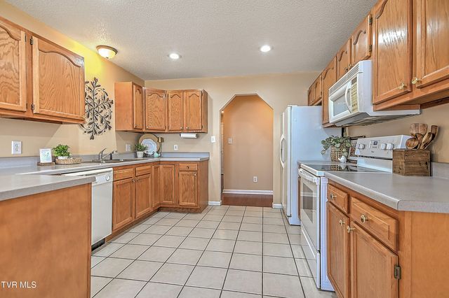 5020 Old Jonesboro Road, Bristol, TN 37620