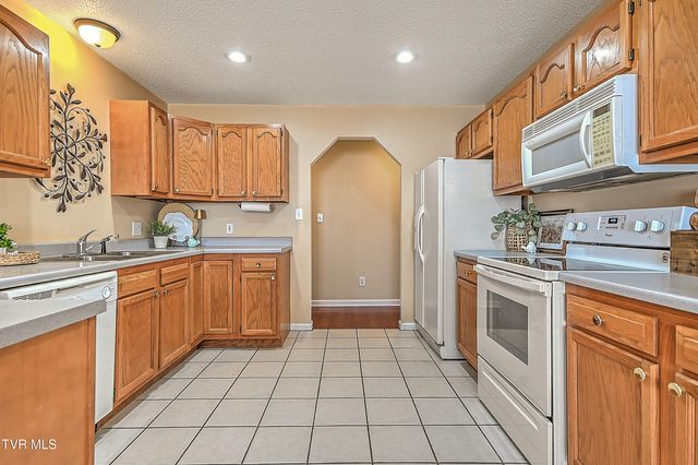 5020 Old Jonesboro Road, Bristol, TN 37620