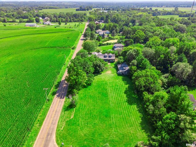 3074 COLE HOLLOW Road, Pekin, IL 61554