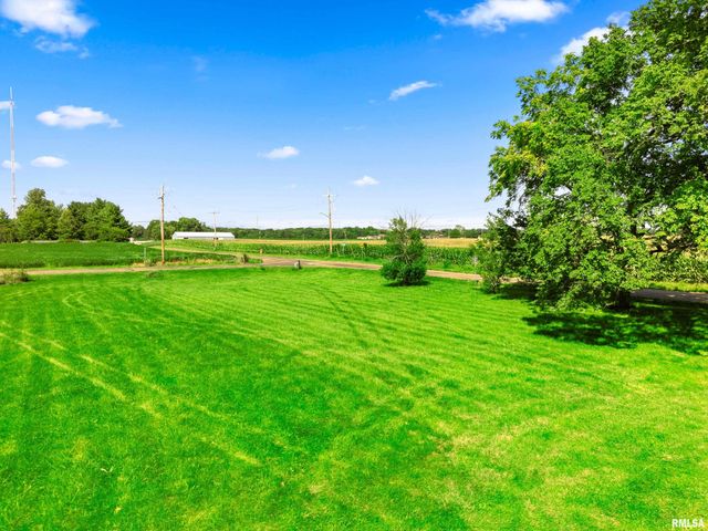 3074 COLE HOLLOW Road, Pekin, IL 61554