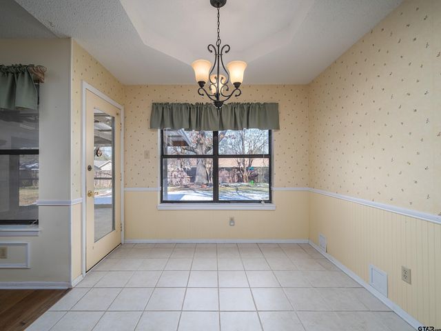 110 Wendy Dr., Whitehouse, TX 75791