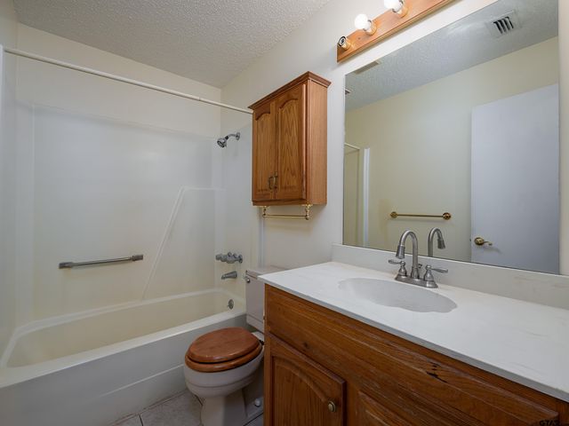 110 Wendy Dr., Whitehouse, TX 75791