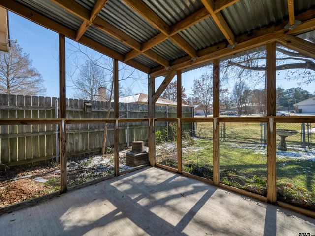 110 Wendy Dr., Whitehouse, TX 75791