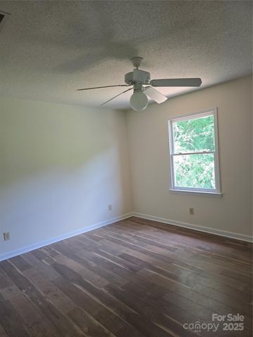 608 Sharon Drive, Statesville, NC 28625
