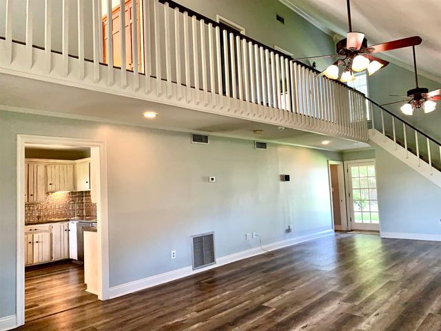 1010 Southeast Boulevard, Bayou Vista, LA 70380