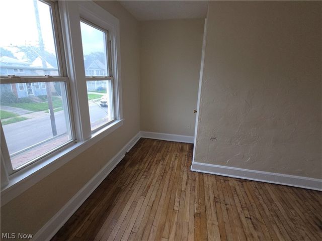 1452 Clermont Road, Cleveland, OH 44110