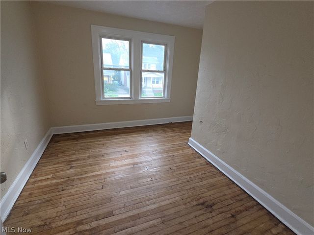 1452 Clermont Road, Cleveland, OH 44110