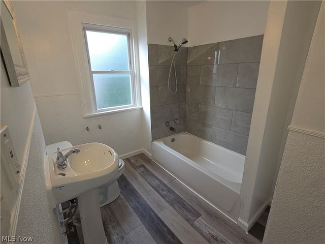 1452 Clermont Road, Cleveland, OH 44110