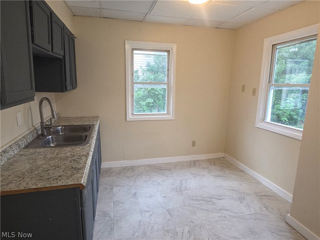 1452 Clermont Road, Cleveland, OH 44110