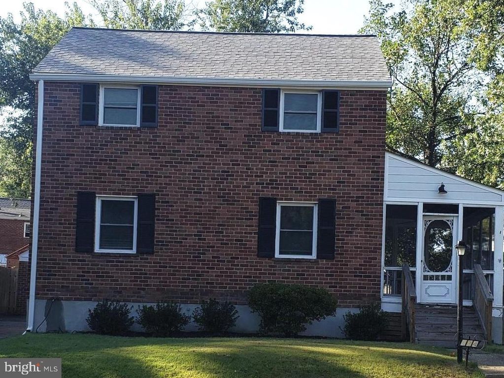 224 N WAKEFIELD ST, Arlington, VA 22203