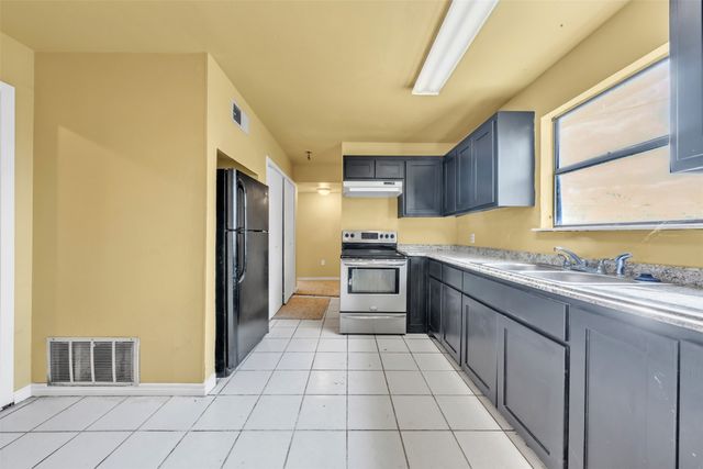 1512 Sheri Lane S, Pelican Bay, TX 76020