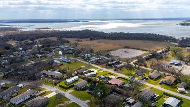 1512 Sheri Lane S, Pelican Bay, TX 76020