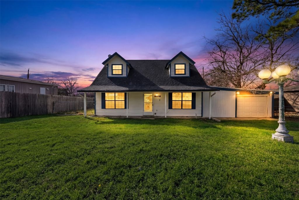 1512 Sheri Lane S, Pelican Bay, TX 76020