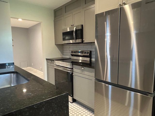5270 Nesting Way B, Delray Beach, FL 33484