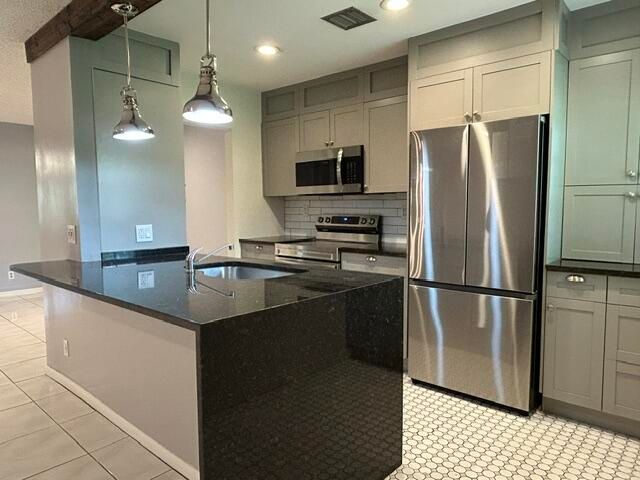 5270 Nesting Way B, Delray Beach, FL 33484