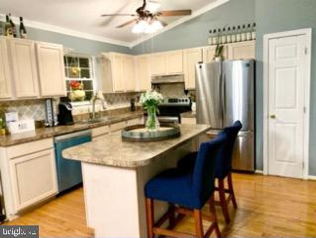 1824 CEDAR DR, Severn, MD 21144