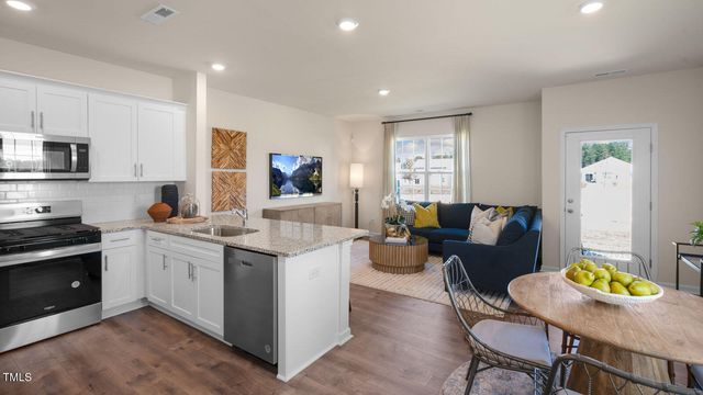5229 Red Crimson Drive, Willow Springs, NC 27592