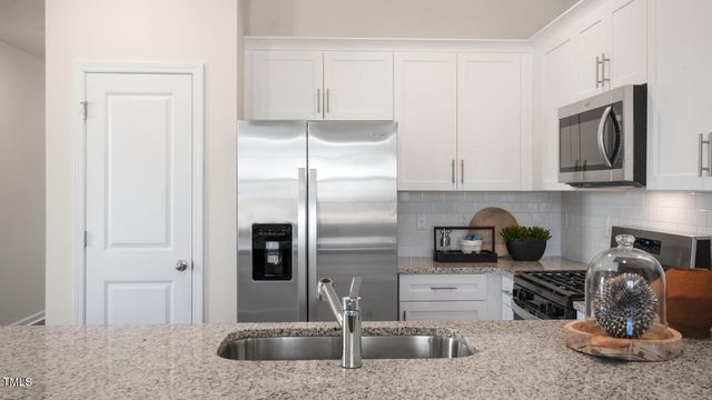 5229 Red Crimson Drive, Willow Springs, NC 27592