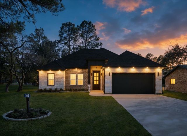 105 Bledsoe St, Prairie View, TX 77445